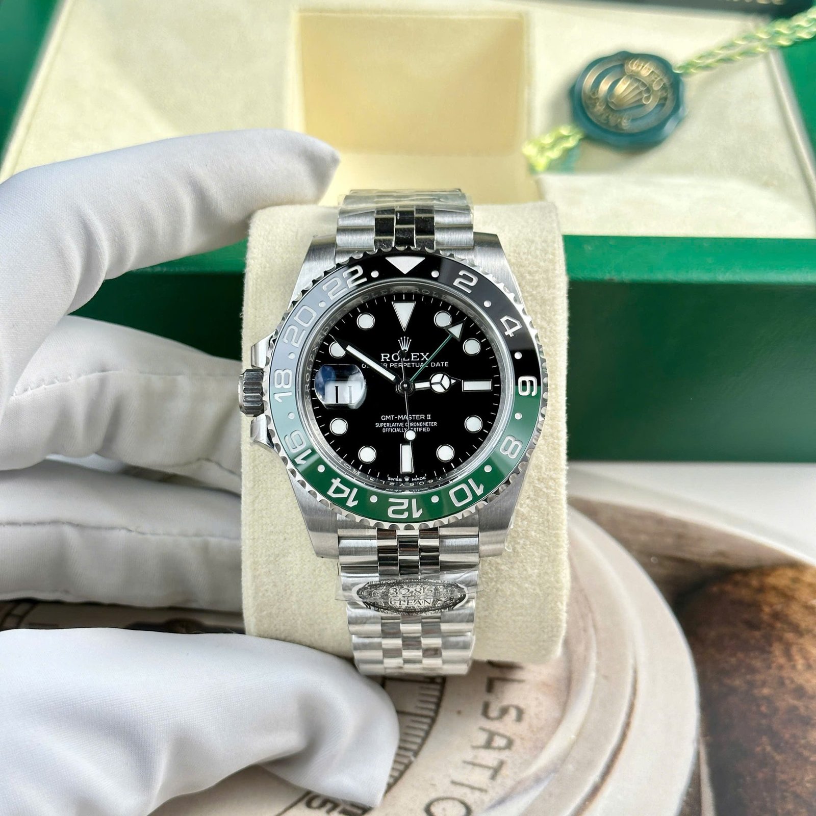 Rolex GMT-Master II Dual-Timezone 40mm Super Clone Watch Rolex GMT-Master II Dual-Timezone 40mm 1:1 super clone watch
