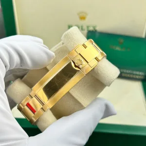 Rolex 116613LB 1:1 super clone watch product photo 40mm