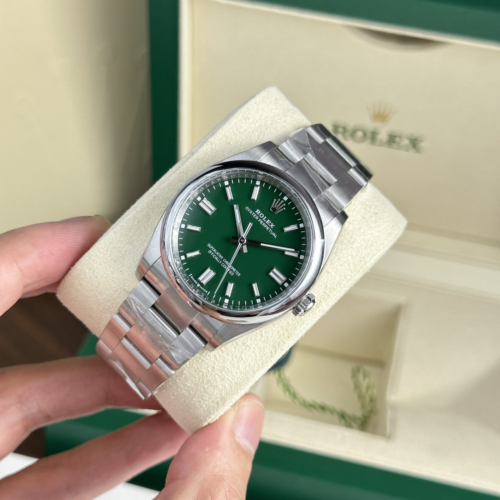 Rolex 126000 Black Dial 36mm Super Clone Watch Rolex 126000 black dial 36mm 1:1 super clone watch