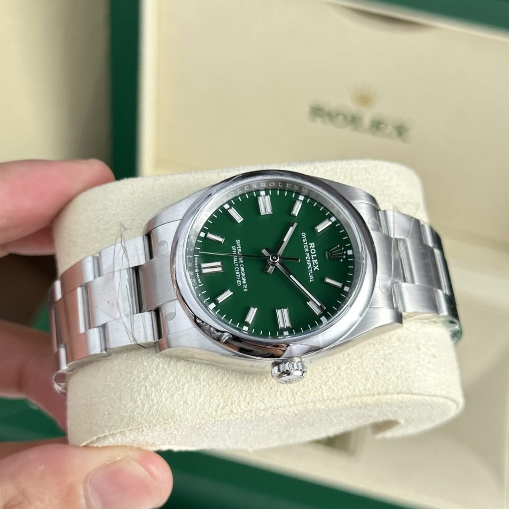 Rolex 126000 black dial 36mm 1:1 super clone watch