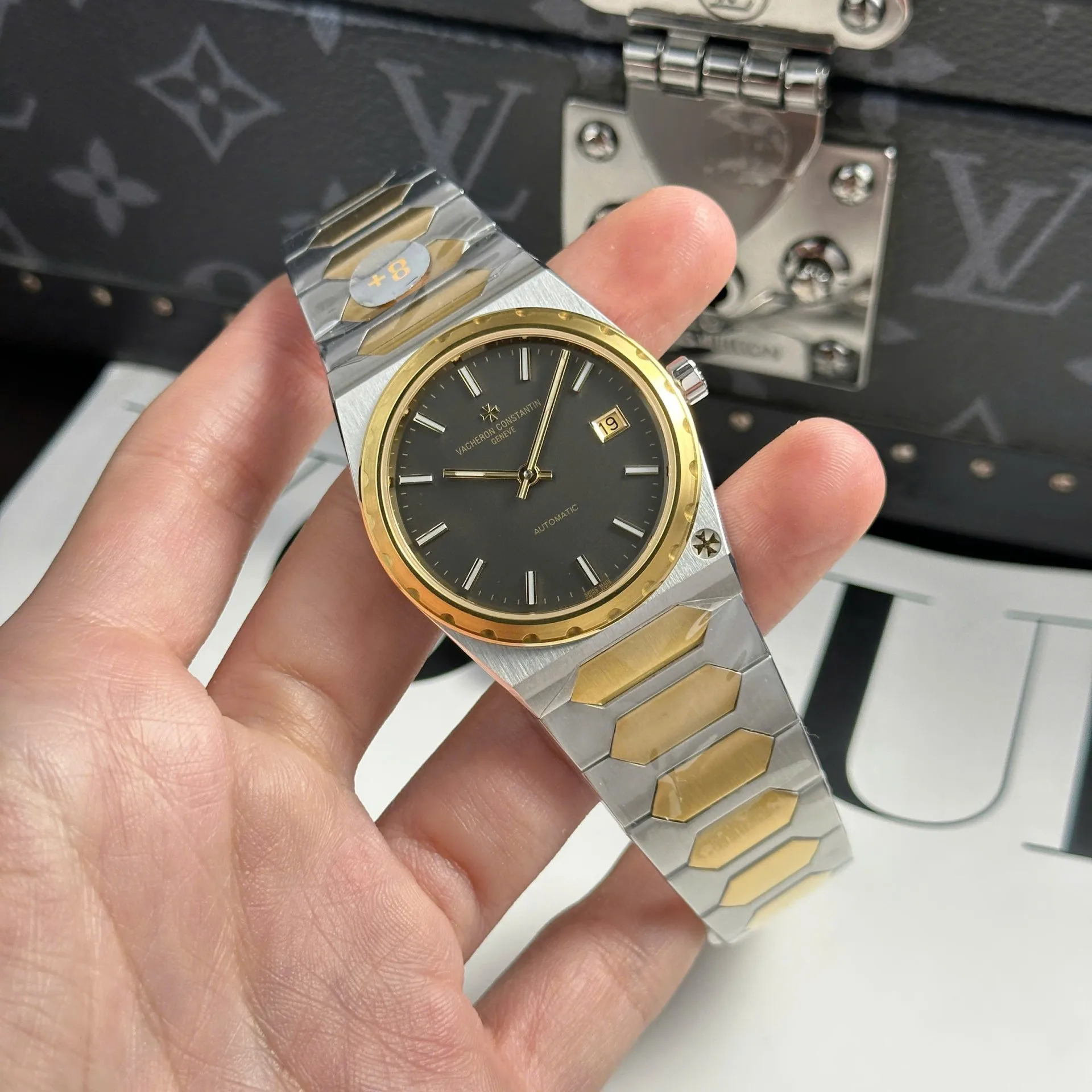 1:1 super clone luxury watch detail product photo