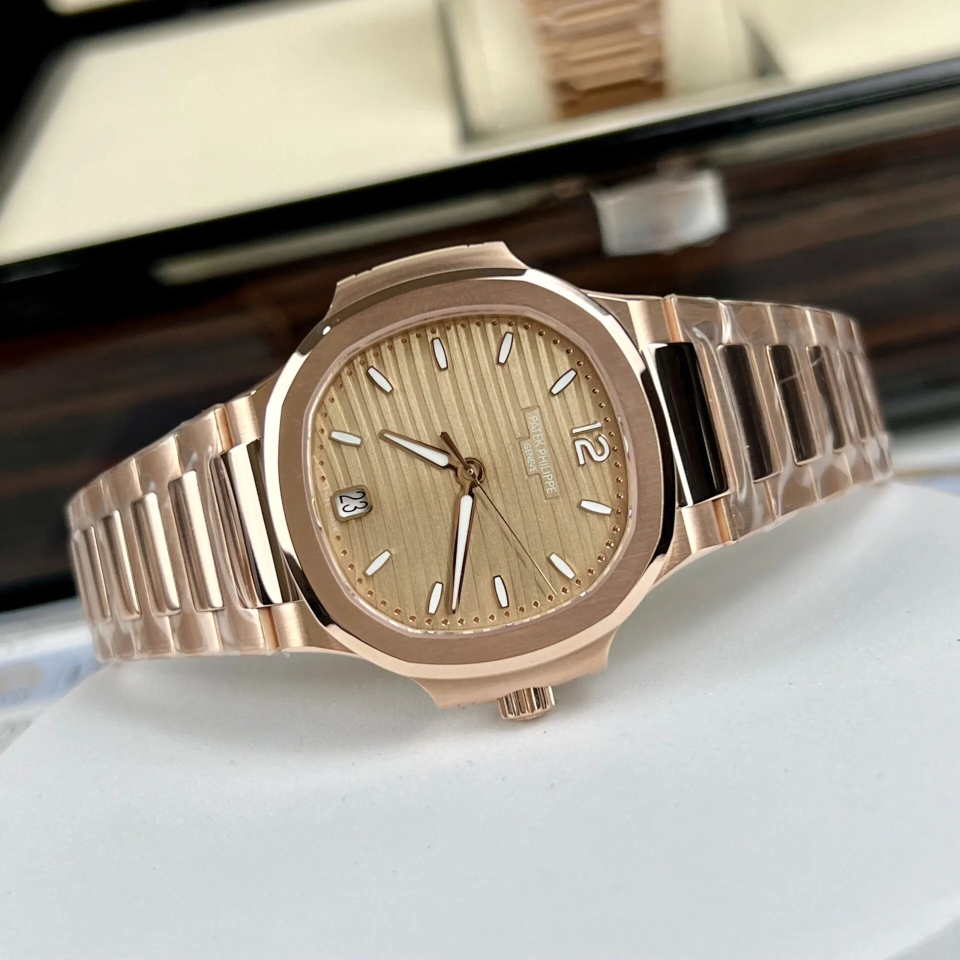Patek Philippe Nautilus Porthole Sport Watch blue dial 41mm 1:1 super clone watch