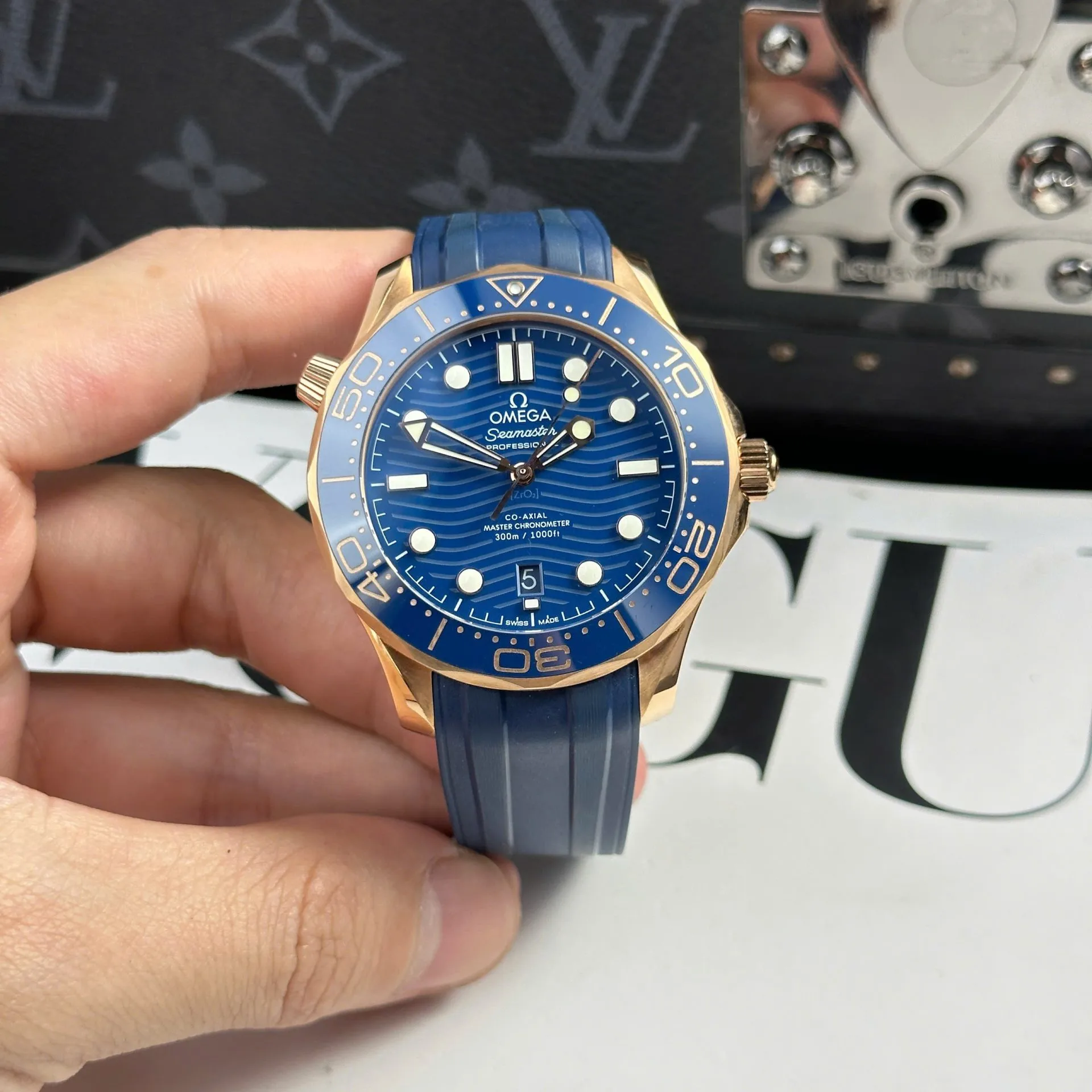 Omega Seamaster Professional Diver 300M rose gold 42mm 1:1 super clone watch