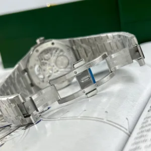 1:1 super clone luxury watch detail product photo