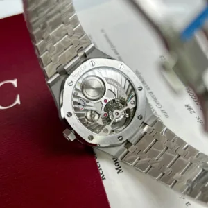 1:1 super clone luxury watch detail product photo