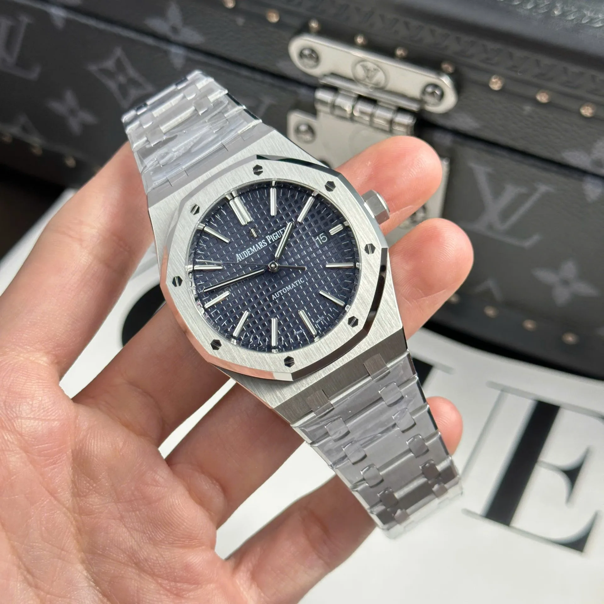 Audemars Piguet 15202OR blue dial 1:1 super clone watch product photo 39mm
