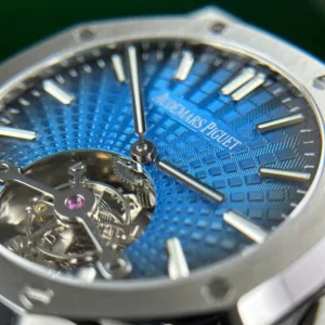 1:1 super clone luxury watch detail product photo
