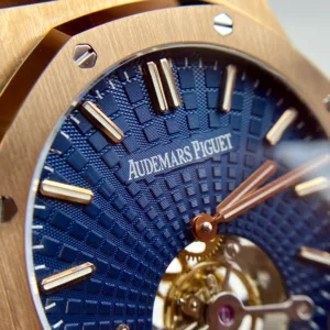 1:1 super clone luxury watch detail product photo