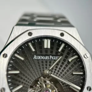 1:1 super clone luxury watch detail product photo