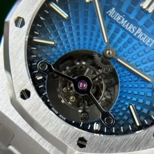 1:1 super clone luxury watch detail product photo