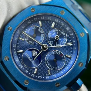 1:1 super clone luxury watch detail product photo