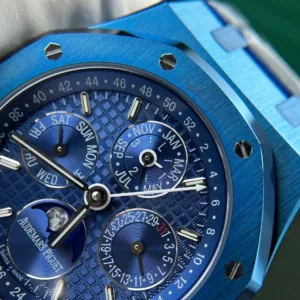 1:1 super clone luxury watch detail product photo