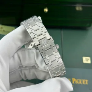1:1 super clone luxury watch detail product photo