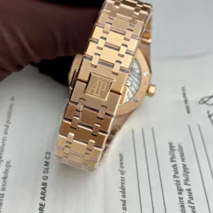 1:1 super clone luxury watch detail product photo