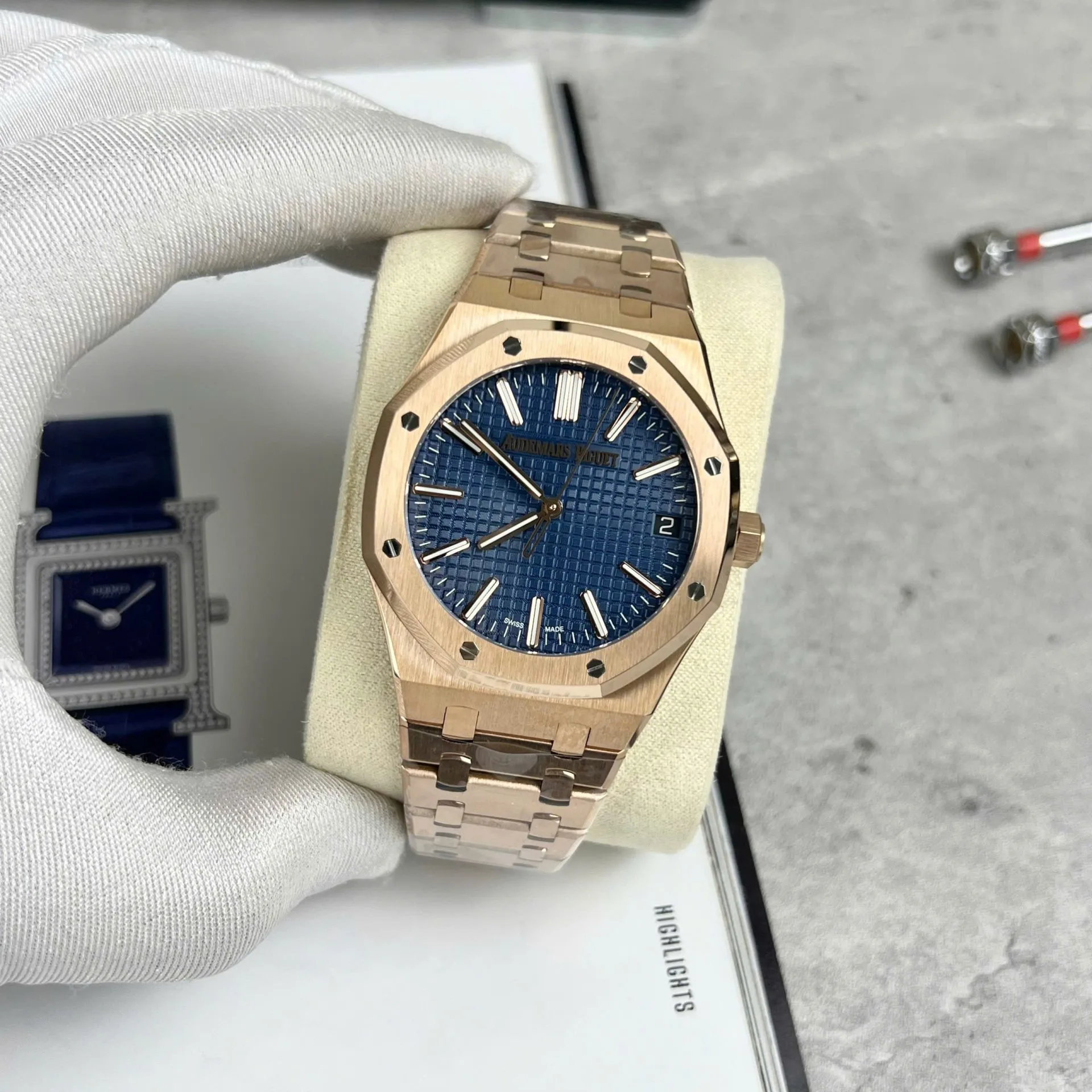Audemars Piguet 15202OR Royal Oak Octagonal Luxury Sport Blue Dial 41mm Super Clone Watch Audemars Piguet 15202OR Royal Oak Octagonal Luxury Sport Watch blue dial 41mm 1:1 super clone watch