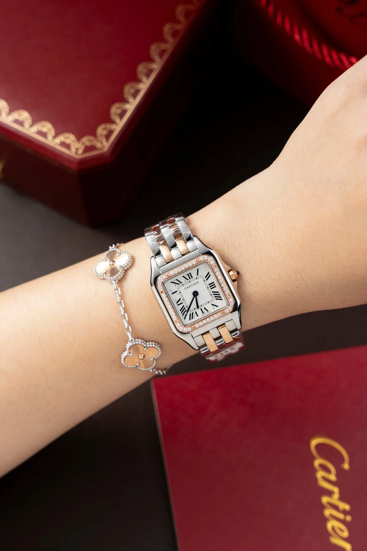 Cartier rose gold 1:1 super clone watch product photo 27x37mm