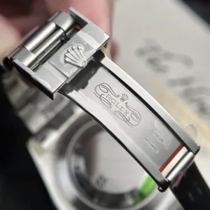 Rolex 126600 black dial 1:1 super clone watch product photo 43mm