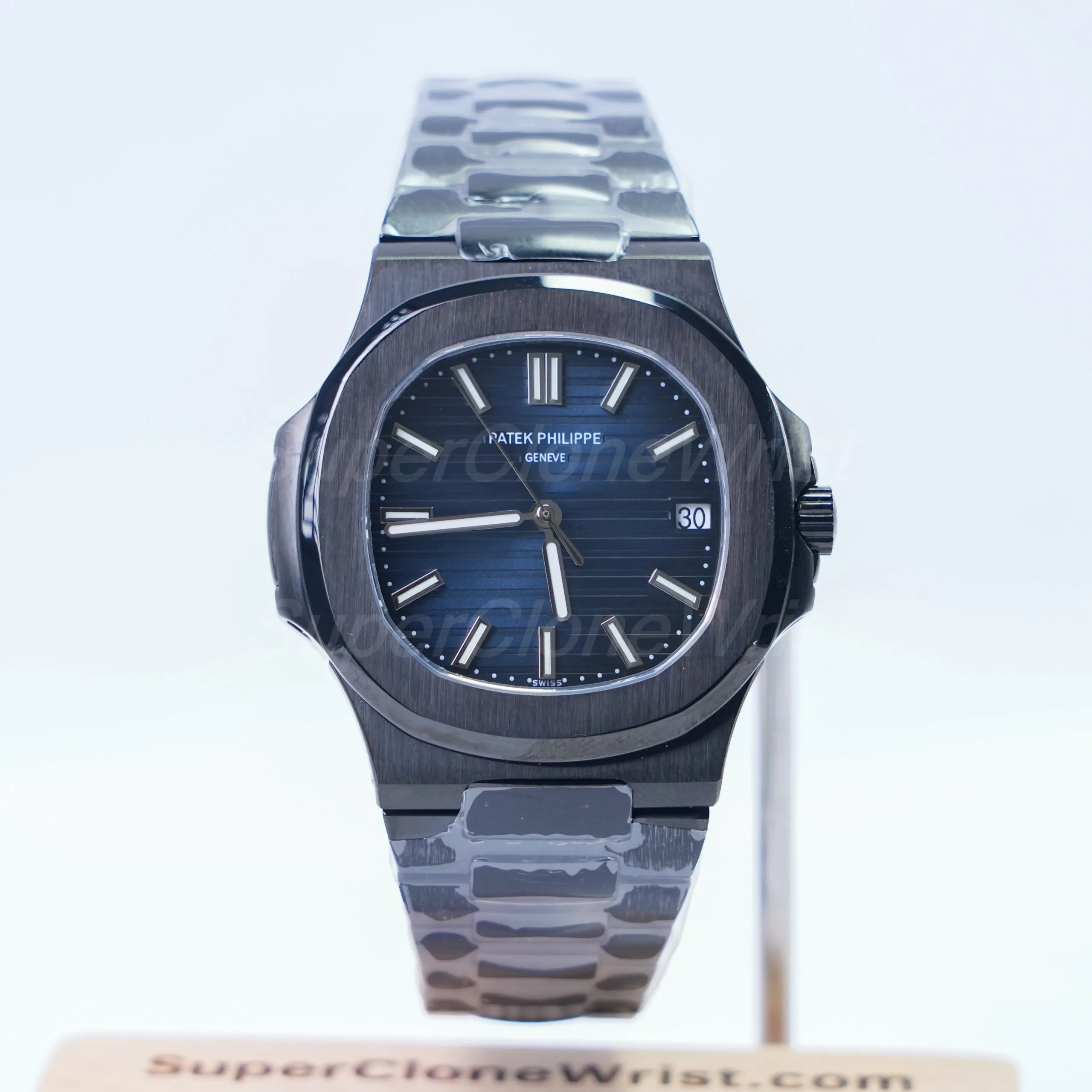 Patek-Philippe-Nautilus-5711-Black-Ceramic-Blue-Dial-40mm 1：1 SuperClone Watch Replica Watches - 1