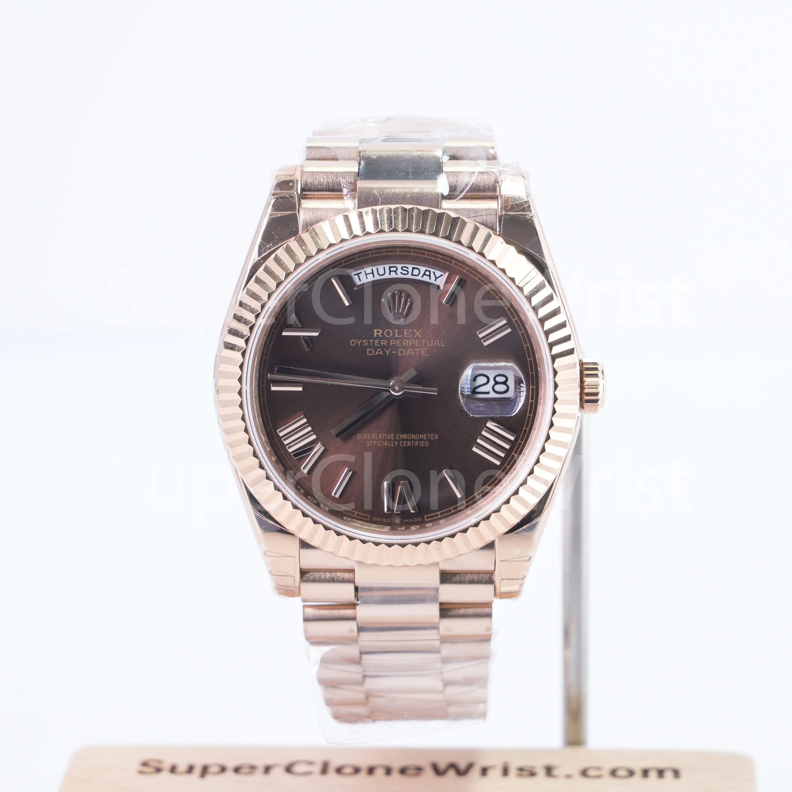 Rolex Day-Date 228235 Rose Gold Chocolate Sunray Roman Dial Fluted Bezel President Bracelet 40mm Replica Watches - 1