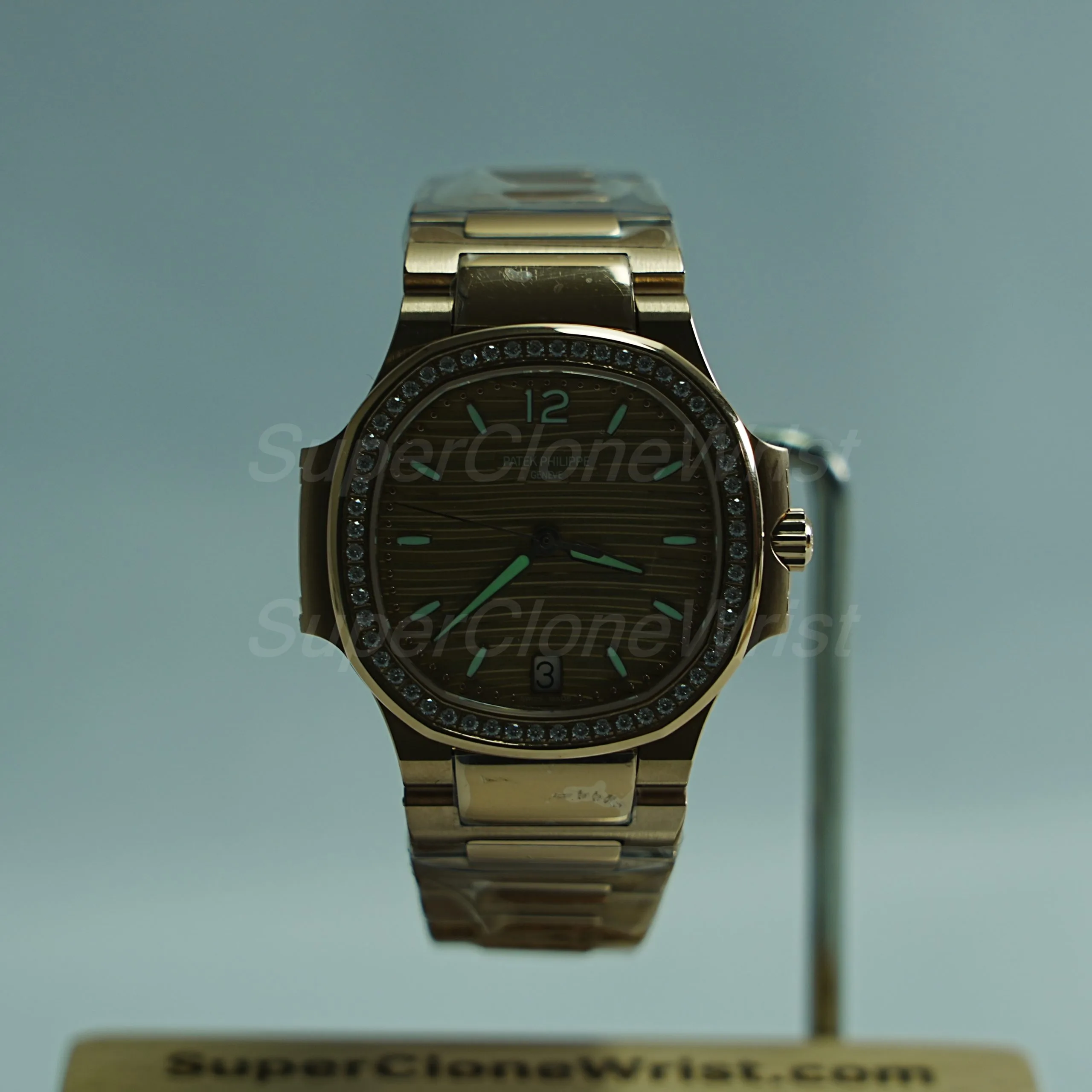 Patek Philippe Nautilus 7118/1200R Rose Gold Golden Brown Opaline Dial Diamond Bezel Rose Gold Bracelet 35mm Replica Watches - 2
