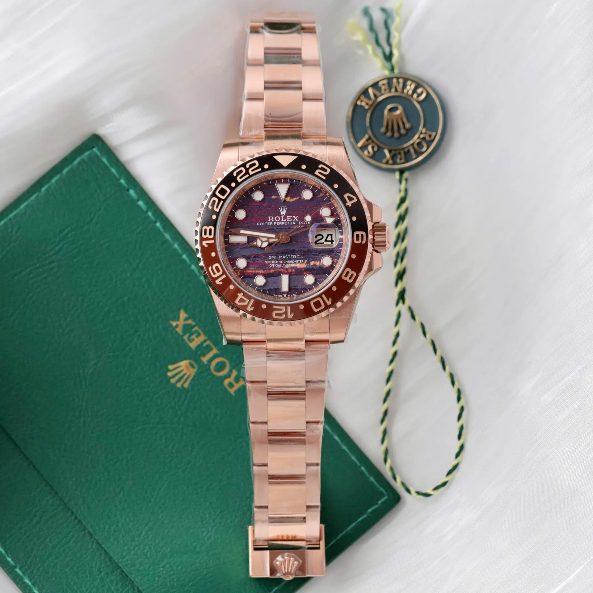 Rolex-GMT-Master-II-126715CHNR-40mm-1.jpg Rolex GMT Master II 126715CHNR 40mm 1.jpg